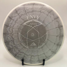 Load image into Gallery viewer, Axiom Fission Envy - Putt Approach