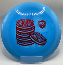 Load image into Gallery viewer, Discmania Swirly S-Line DD3 - Distance Driver
